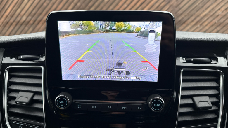 Ford Transit Custom 300 L1 Diesel Fwd 2.0 EcoBlue 170ps Low Roof D/Cab Limited Van